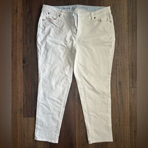 EUC Talbots Boyfriend Fit White Jeans, Size 16W